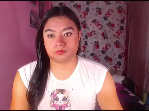 katrinawillff online show from December 15, 2025, 4:13 pm