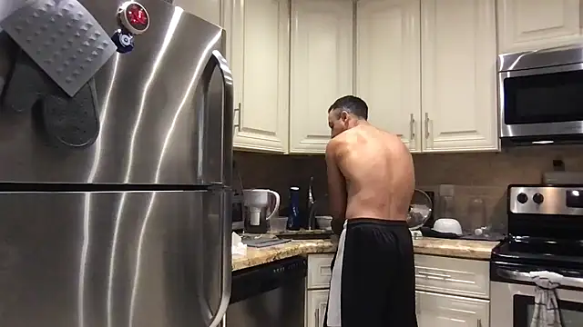 BigGuyMuscle online show from October 31, 2025, 10:38 pm