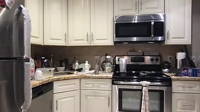 Snapshot of BigGuyMuscle chatting on February 15, 2026, 9:03 pm BigGuyMuscle online show from February 15, 2026, 9:03 pm