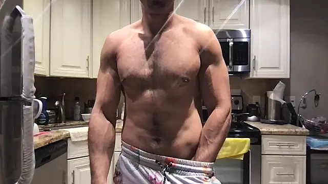 Snapshot of BigGuyMuscle chatting on February 27, 2026, 2:23 am BigGuyMuscle online show from February 27, 2026, 2:23 am