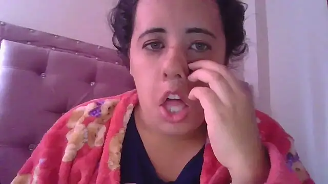 annarose19 online show from November 15, 2025, 6:01 pm