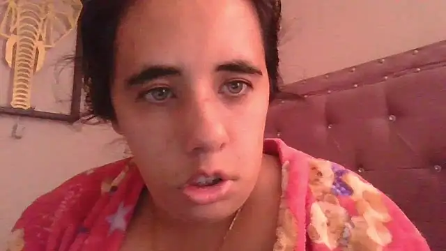 annarose19 online show from March 5, 2026, 7:43 pm