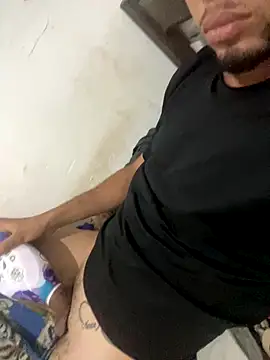 Snapshot of Mill19 chatting on September 27, 2025, 6:36 pm Mill19 online show from September 27, 2025, 6:36 pm