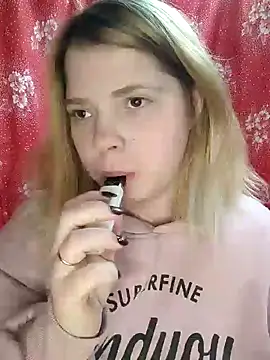 Snapshot of Zuli_Kiska chatting on January 13, 2025, 12:19 am Zuli Kiska online show from January 13, 2025, 12:19 am