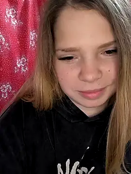 Zuli Kiska online show from November 10, 2025, 10:42 am