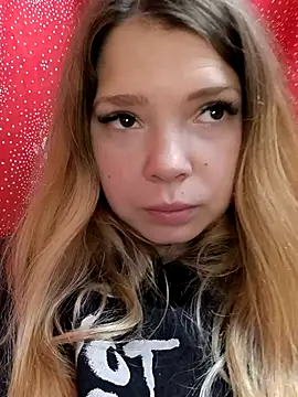 Zuli Kiska online show from December 1, 2025, 8:04 am