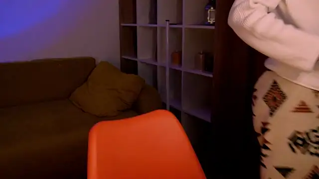 ItsAlisia online show from February 19, 2026, 1:41 pm