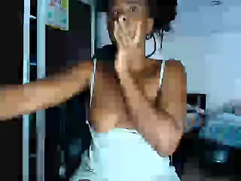 Snapshot of ebony_witney chatting on October 29, 2025, 4:39 pm ebony witney online show from October 29, 2025, 4:39 pm