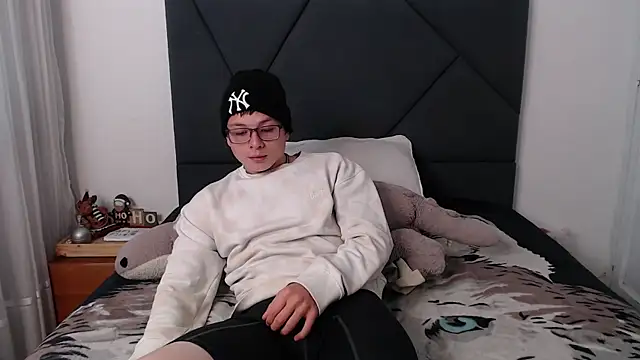 Snapshot of MathewCollin chatting on January 28, 2025, 1:27 pm MathewCollin online show from January 28, 2025, 1:27 pm