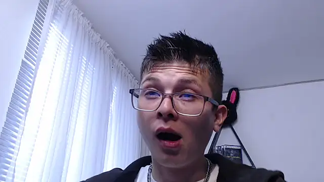 Snapshot of MathewCollin chatting on March 8, 2025, 8:35 pm MathewCollin online show from March 8, 2025, 8:35 pm