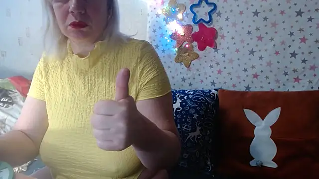 QueenLana online show from February 26, 2026, 5:51 am