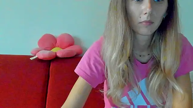 marie marie03 online show from November 4, 2025, 9:46 am