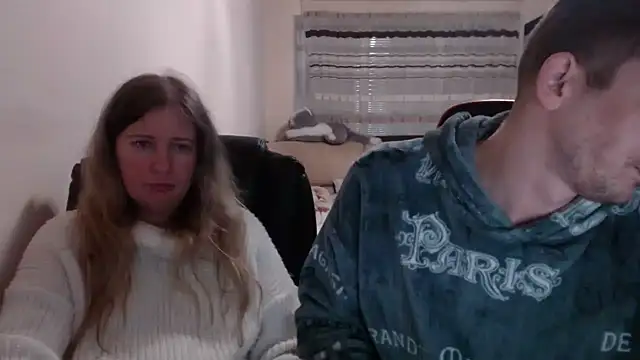 Snapshot of PeterAndJen chatting on March 21, 2025, 6:27 am PeterAndJen online show from March 21, 2025, 6:27 am