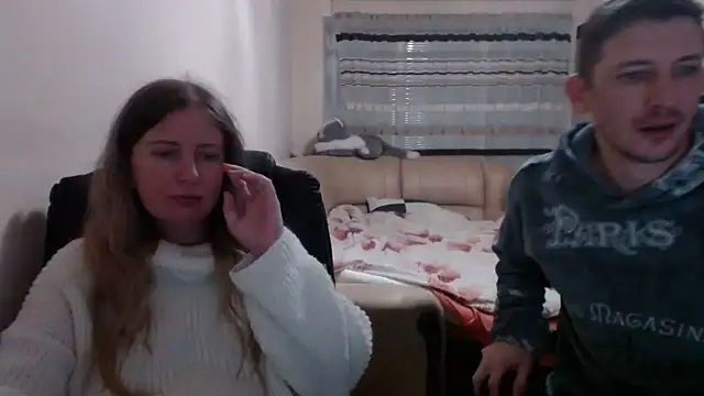 Snapshot of PeterAndJen chatting on March 20, 2025, 8:29 pm PeterAndJen online show from March 20, 2025, 8:29 pm
