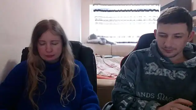Snapshot of PeterAndJen chatting on March 19, 2025, 6:14 am PeterAndJen online show from March 19, 2025, 6:14 am