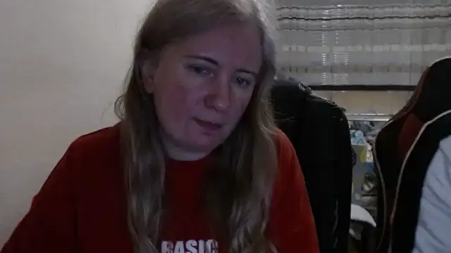 PeterAndJen online show from April 12, 2026, 8:12 pm