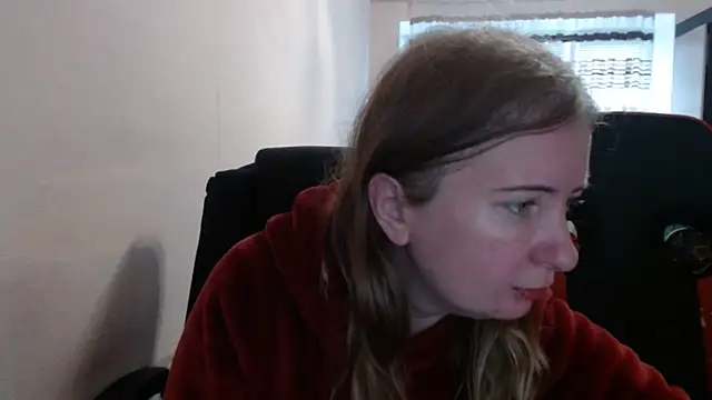 PeterAndJen online show from November 13, 2025, 8:29 am