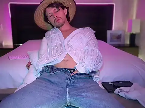 mcklister kinky feets online show from March 31, 2026, 12:40 pm