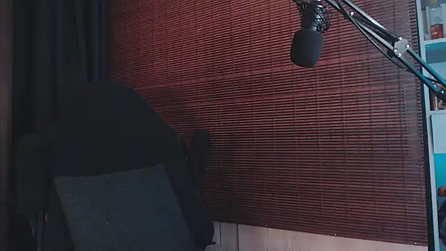 Artemis Kazttman online show from March 16, 2025, 4:01 pm