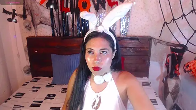 NikkieMilky online show from October 28, 2025, 2:56 am