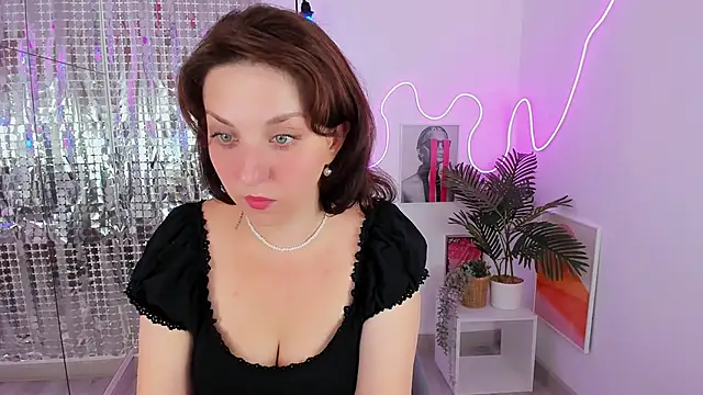 MargaretFatal online show from June 17, 2026, 1:21 pm