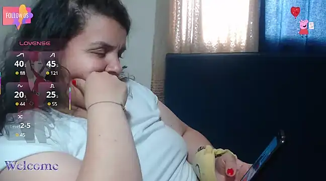 agathamiller01 online show from March 21, 2025, 7:57 pm