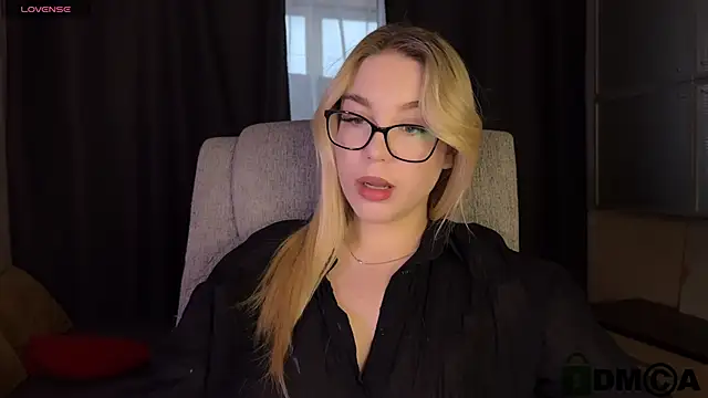 ariashaa online show from April 7, 2026, 3:25 pm