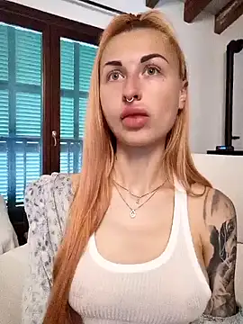 Snapshot of kylie_blck chatting on March 21, 2025, 11:33 am kylie blck online show from March 21, 2025, 11:33 am