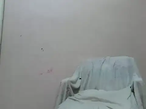 Snapshot of annitsx chatting on October 22, 2025, 10:04 am annitsx online show from October 22, 2025, 10:04 am