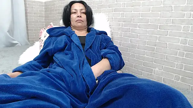 Snapshot of sweet_luana chatting on July 11, 2026, 4:57 am sweet luana online show from July 11, 2026, 4:57 am