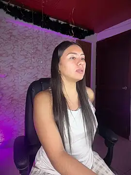 Ambar pe  online show from April 21, 2026, 2:47 am