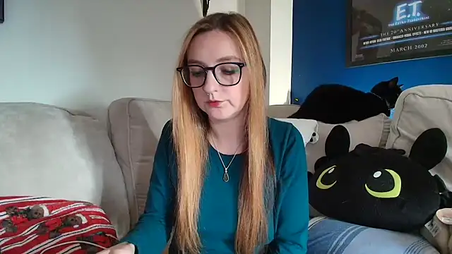 short sweetpea online show from October 16, 2025, 8:44 am