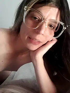 Snapshot of LouGabriel chatting on October 19, 2025, 2:42 pm LouGabriel online show from October 19, 2025, 2:42 pm