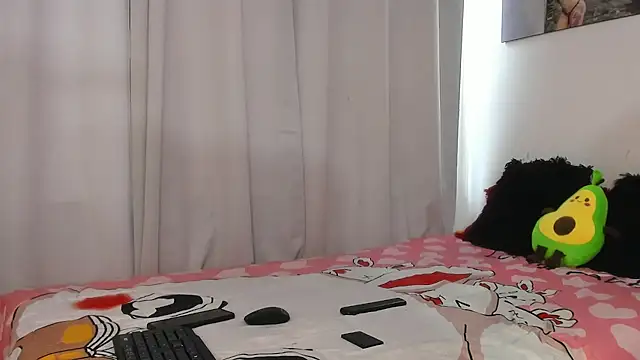 Sarah Jhonson online show from October 11, 2025, 4:19 pm