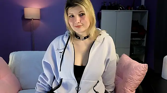 Snapshot of olisunny5 chatting on February 13, 2026, 10:32 pm olisunny5 online show from February 13, 2026, 10:32 pm