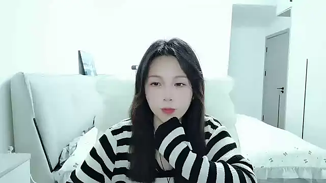 Snapshot of Sunset_glow chatting on January 18, 2026, 2:53 pm Sunset glow online show from January 18, 2026, 2:53 pm