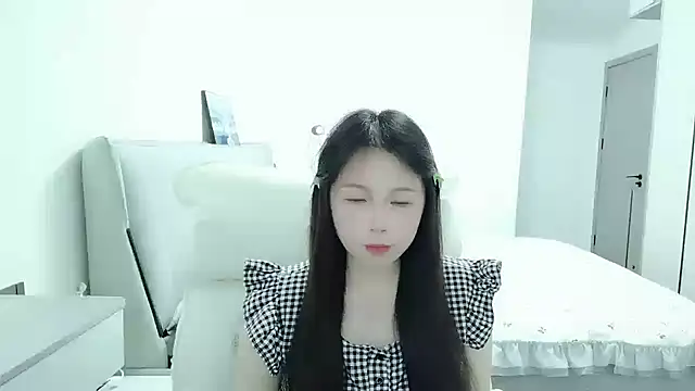 Snapshot of Sunset_glow chatting on May 9, 2026, 2:26 am Sunset glow online show from May 9, 2026, 2:26 am