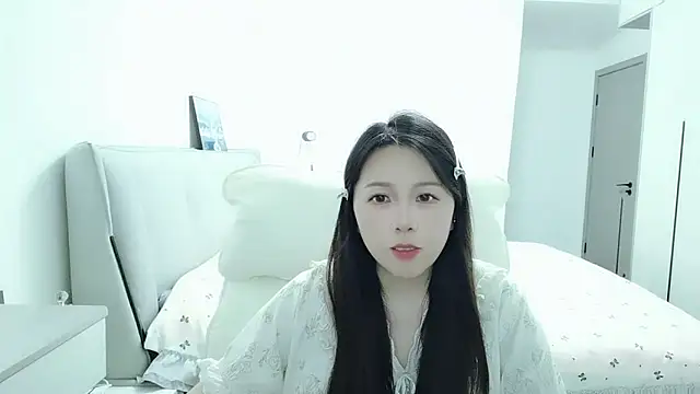 Snapshot of Sunset_glow chatting on May 19, 2026, 2:13 pm Sunset glow online show from May 19, 2026, 2:13 pm