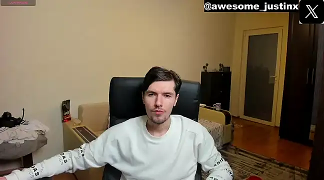 awesomejustin online show from December 2, 2024, 11:51 am