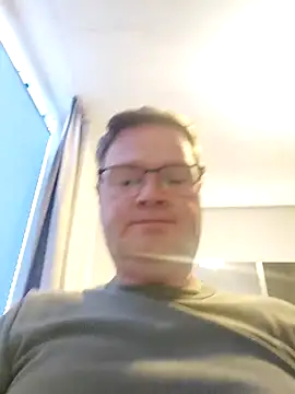 Snapshot of slavedh chatting on September 16, 2025, 10:22 pm slavedh online show from September 16, 2025, 10:22 pm