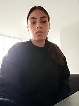 Ivanna2 online show from October 20, 2025, 1:33 pm