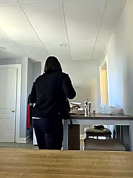 Nikkierosee online show from November 6, 2025, 4:44 pm