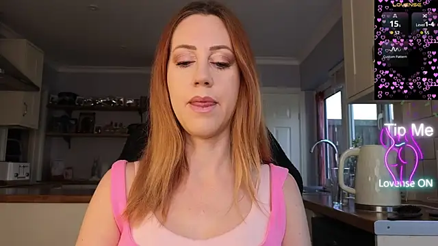 Snapshot of stripmequick chatting on February 24, 2026, 9:10 am stripmequick online show from February 24, 2026, 9:10 am