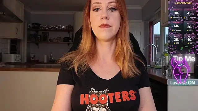 Snapshot of stripmequick chatting on February 10, 2026, 10:03 am stripmequick online show from February 10, 2026, 10:03 am