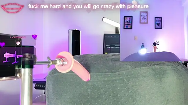 Scarlett-Smile online show from November 29, 2025, 6:08 pm