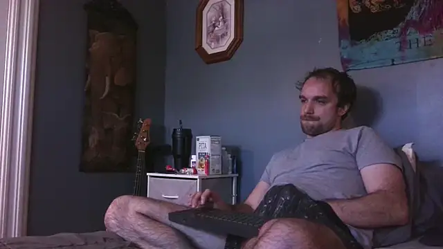 hpluvsplata online show from October 26, 2025, 1:11 pm