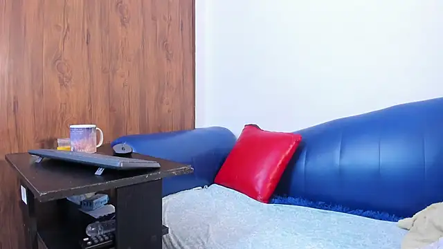 Mature Skinny online show from April 17, 2026, 4:37 am