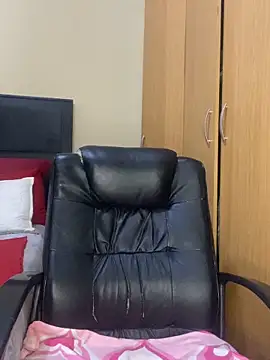 BADFATASS85 online show from April 16, 2026, 11:51 pm