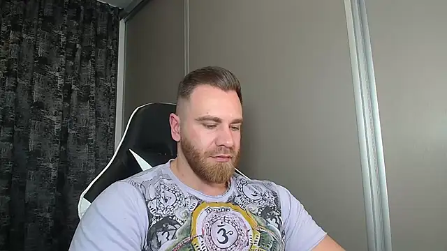 Thori92 online show from December 3, 2025, 5:23 pm