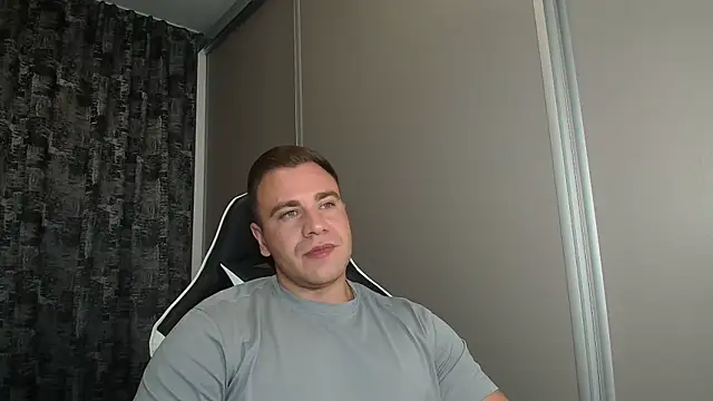 Thori92 online show from September 20, 2025, 5:18 pm